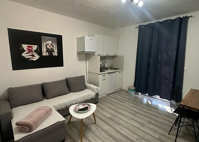 Eva 2 Apartman *